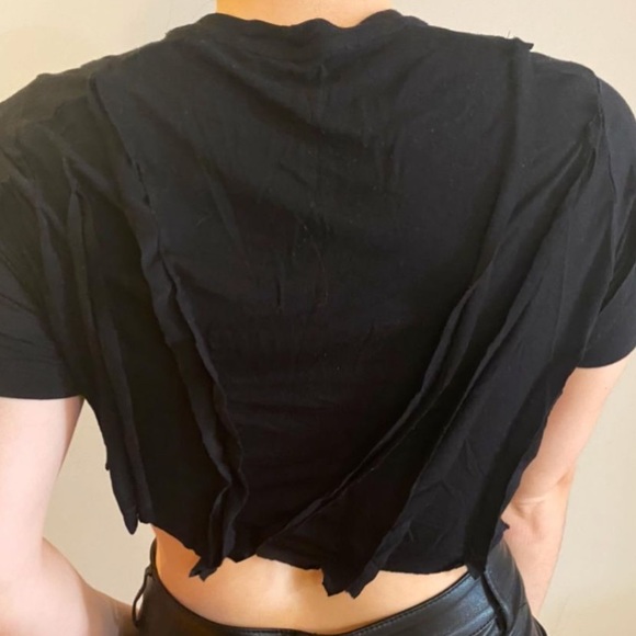 Upcycled crop top - Picture 3 of 3